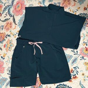 Women’s FIGS Scrub Set